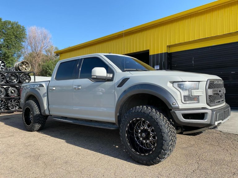 Ford F-150 Raptor Grey TIS 548BM Wheel | Wheel Front