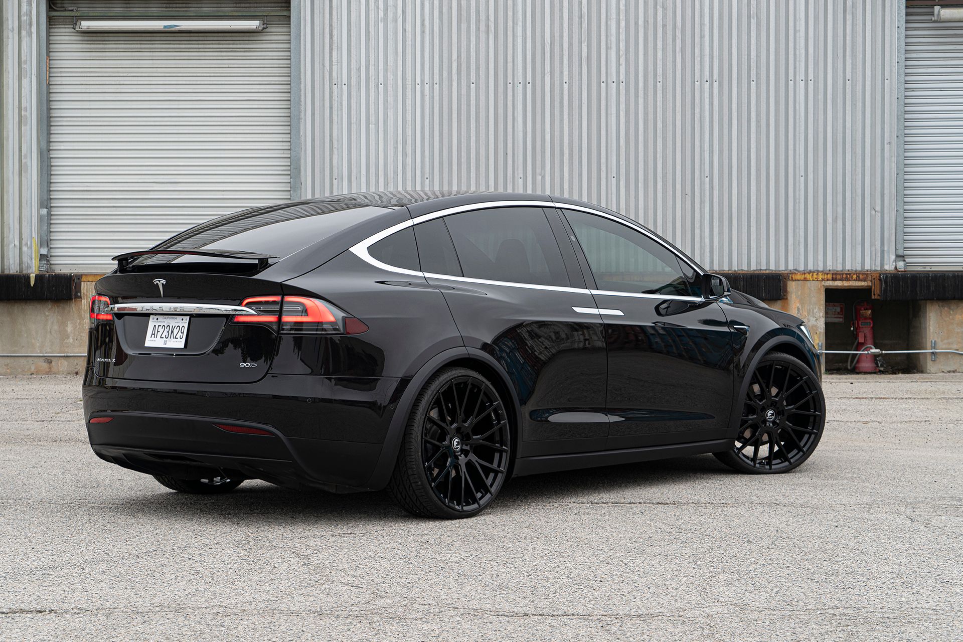 Tesla Model X Black Forgiato Flow 001 Wheel Front