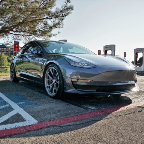 Tesla Model 3 Grey Signature SV104 Wheel | Wheel Front