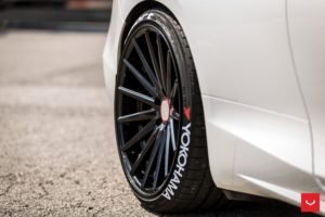 infiniti-q60-vossen-vfs2-wheels-2