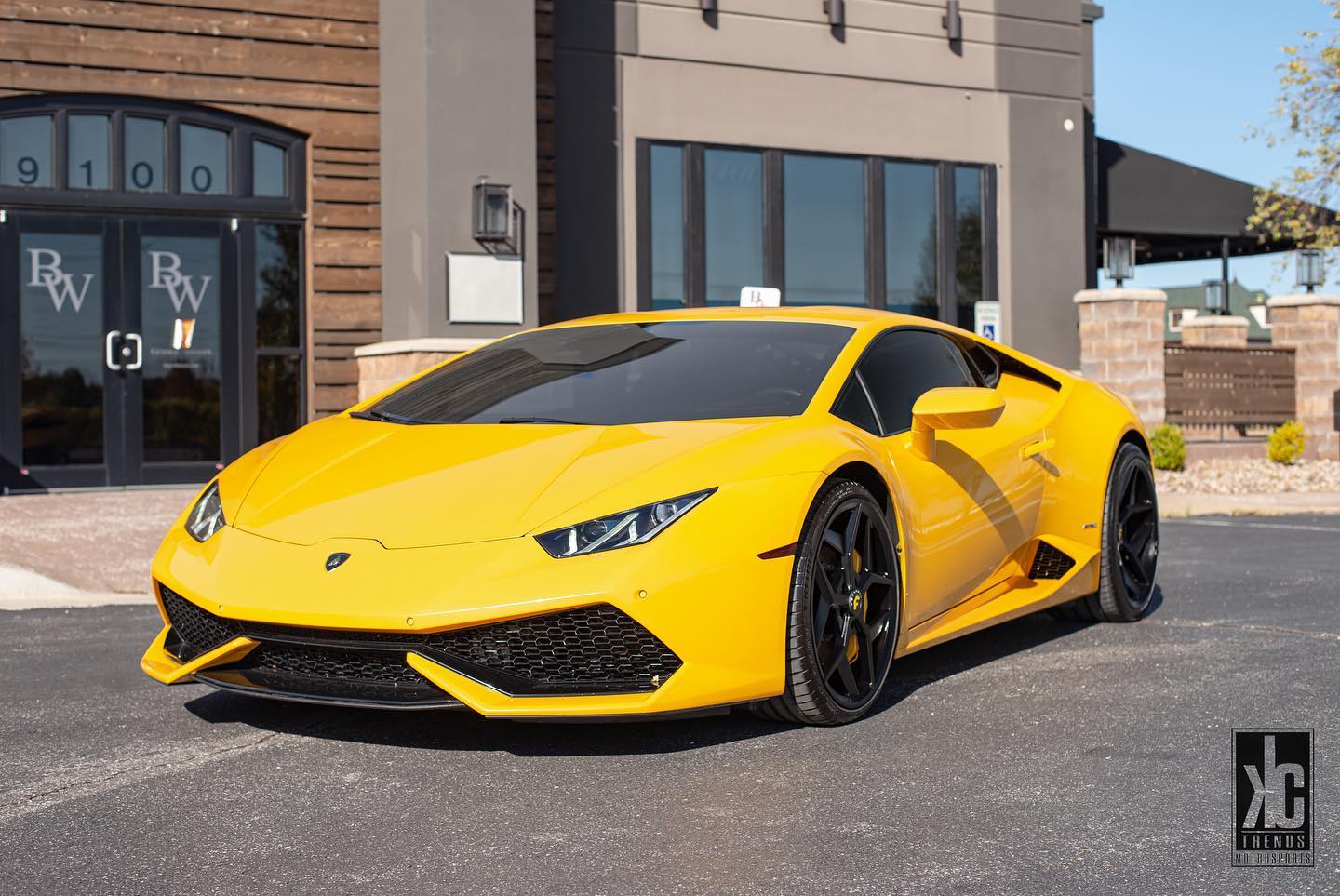 Lamborghini Huracan Yellow Forgiato TEC MONO 1.15 | Wheel Front