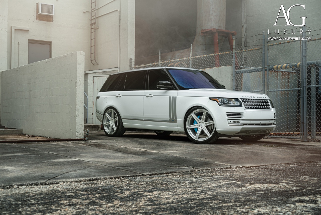 land-rover-range-rover-agl22-monoblock-gloss-white-brushed-accents-1