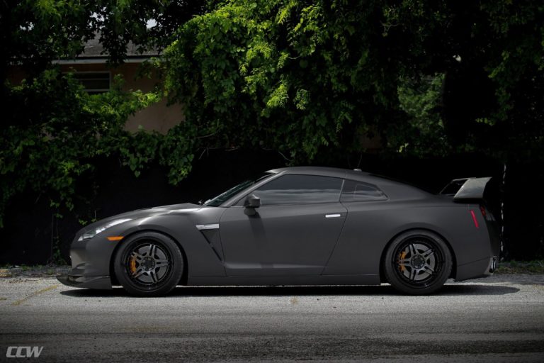 matte-black-nissan-gtr-r35-turbo-5-spoke-deep-ccw-wheels-e