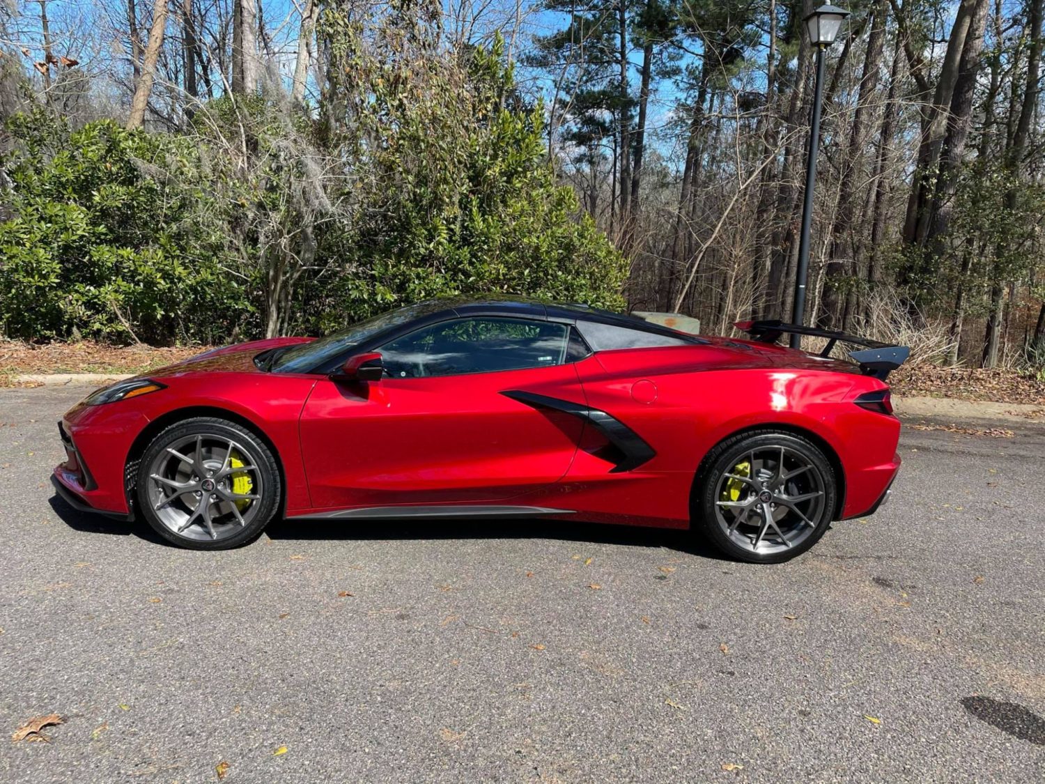 Chevrolet Corvette C8 Stingray Red Mist Metallic MRR FS06 Wheel Front