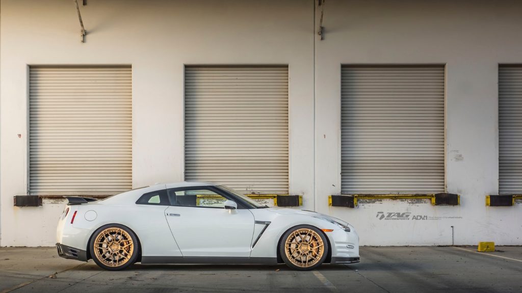 Nissan GT-R R35 White ADV.1 ADV7 M.V2 CS | Wheel Front