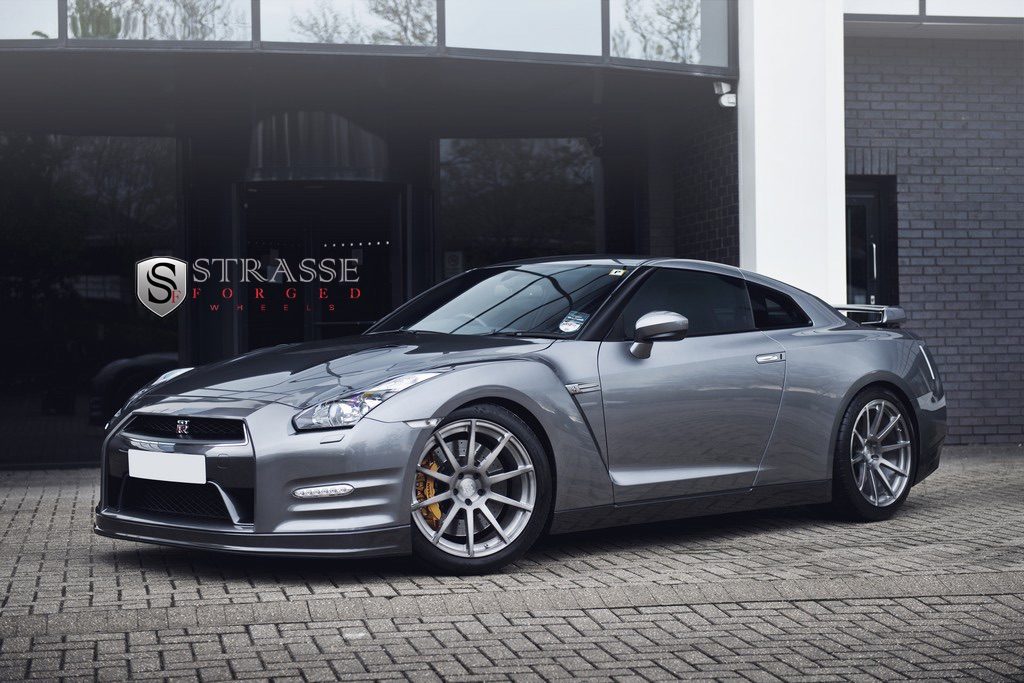 nissan_gtr17_2