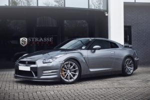 nissan_gtr17_2