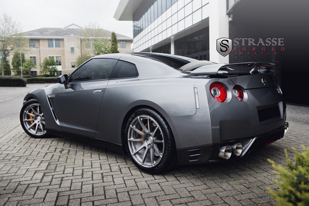 nissan_gtr17_6