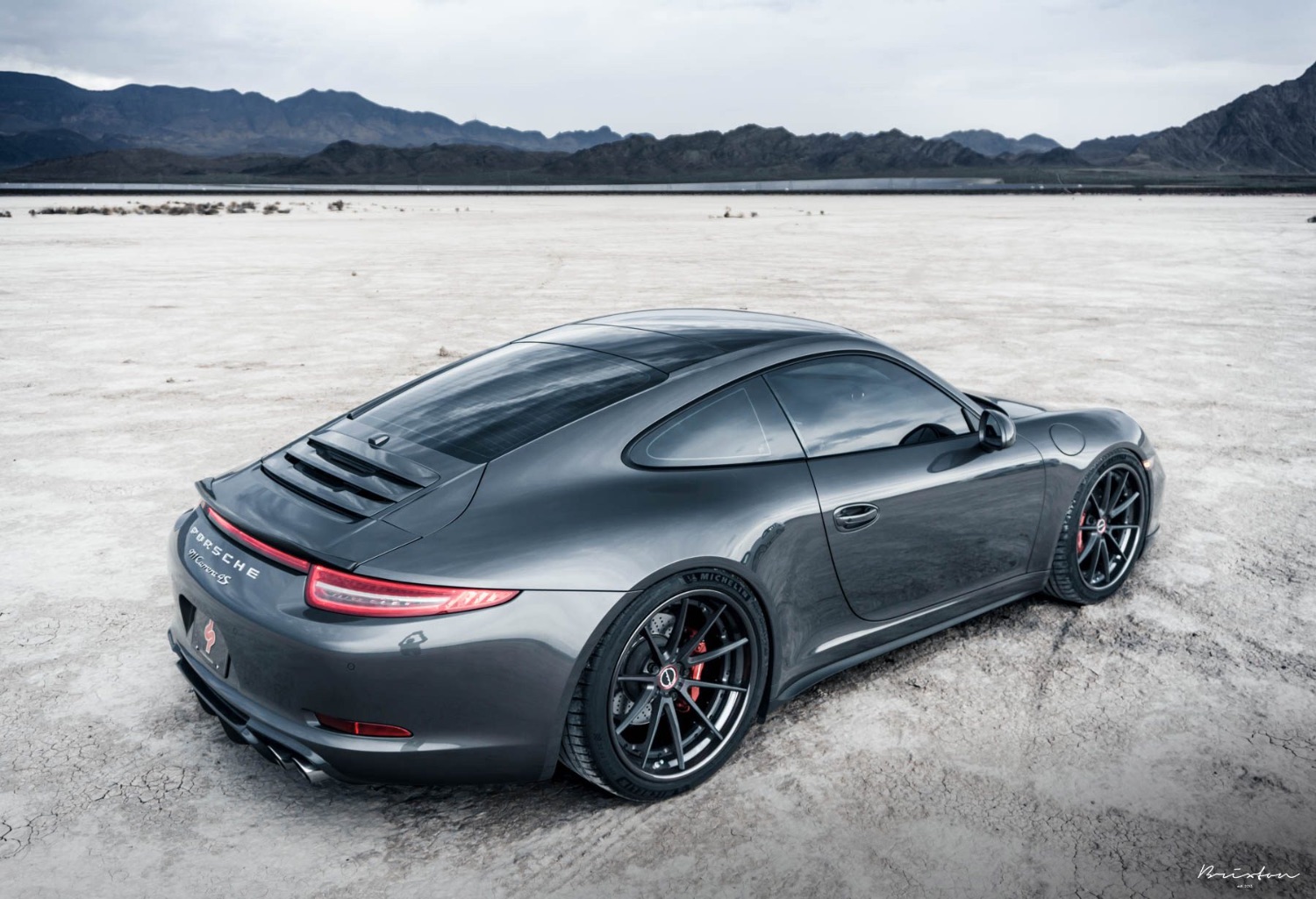 porsche-991-c4s-brixton-forged-wr3-targa-series-forged-wheels-3-piece-concave-brushed-smoke-black-17-1800x1230