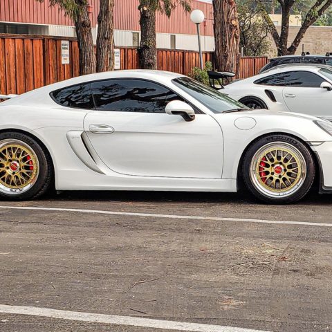 porsche-cayman-981-gt4-white-bbs-e88-wheel-front
