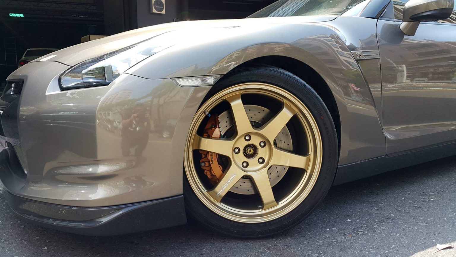 Te 37 Gt R R34 Nissan GT-R R35 Grey Rays Volk TE37 Ultra | Wheel Front