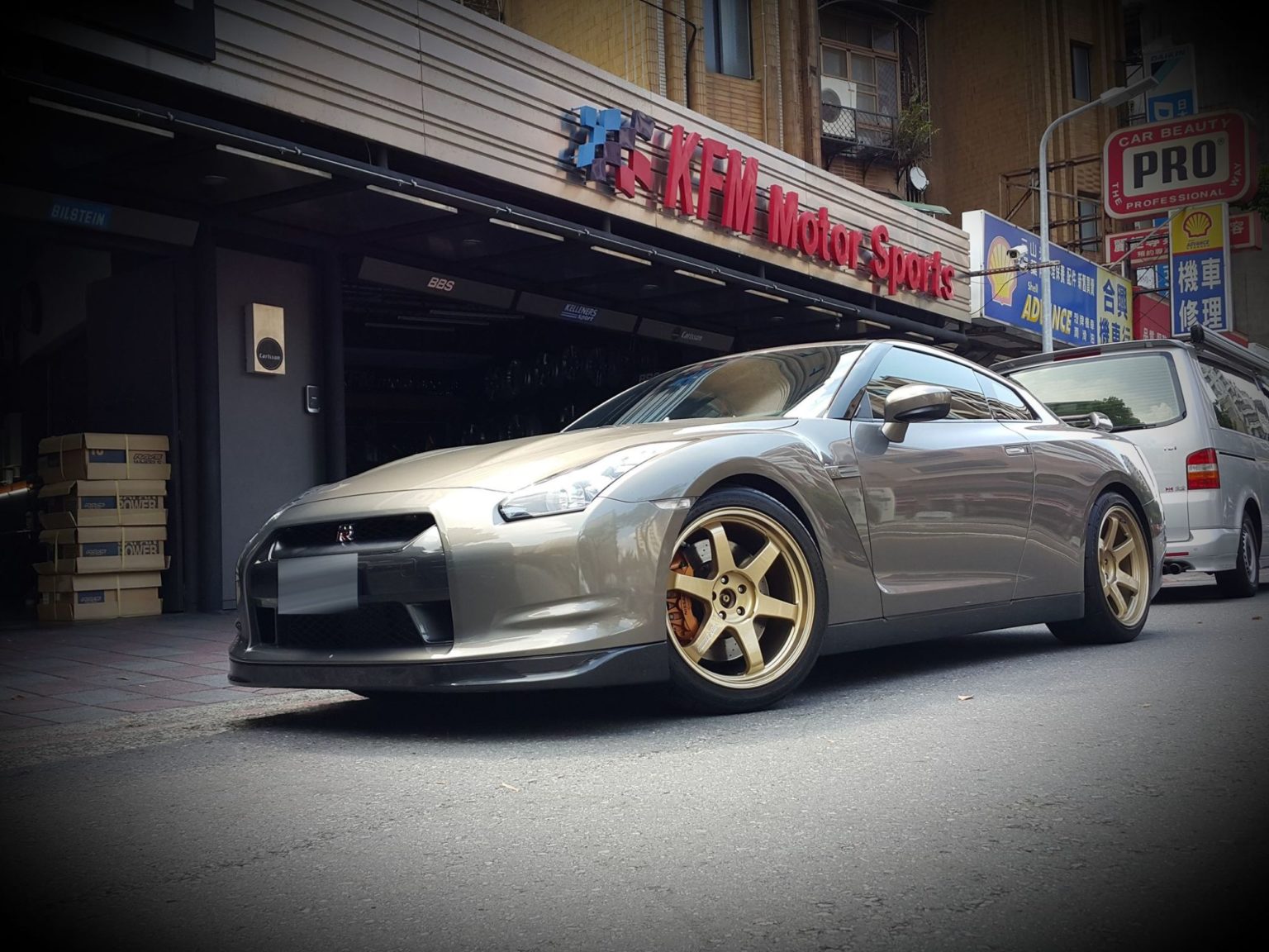 Ray R35 Gt R Nissan GT-R R35 Grey Rays Volk TE37 Ultra | Wheel Front
