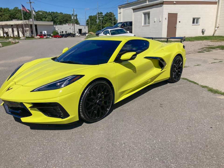 Chevrolet Corvette C8 Stingray Rapid Yellow Vossen HF-2 Wheel | Wheel Front