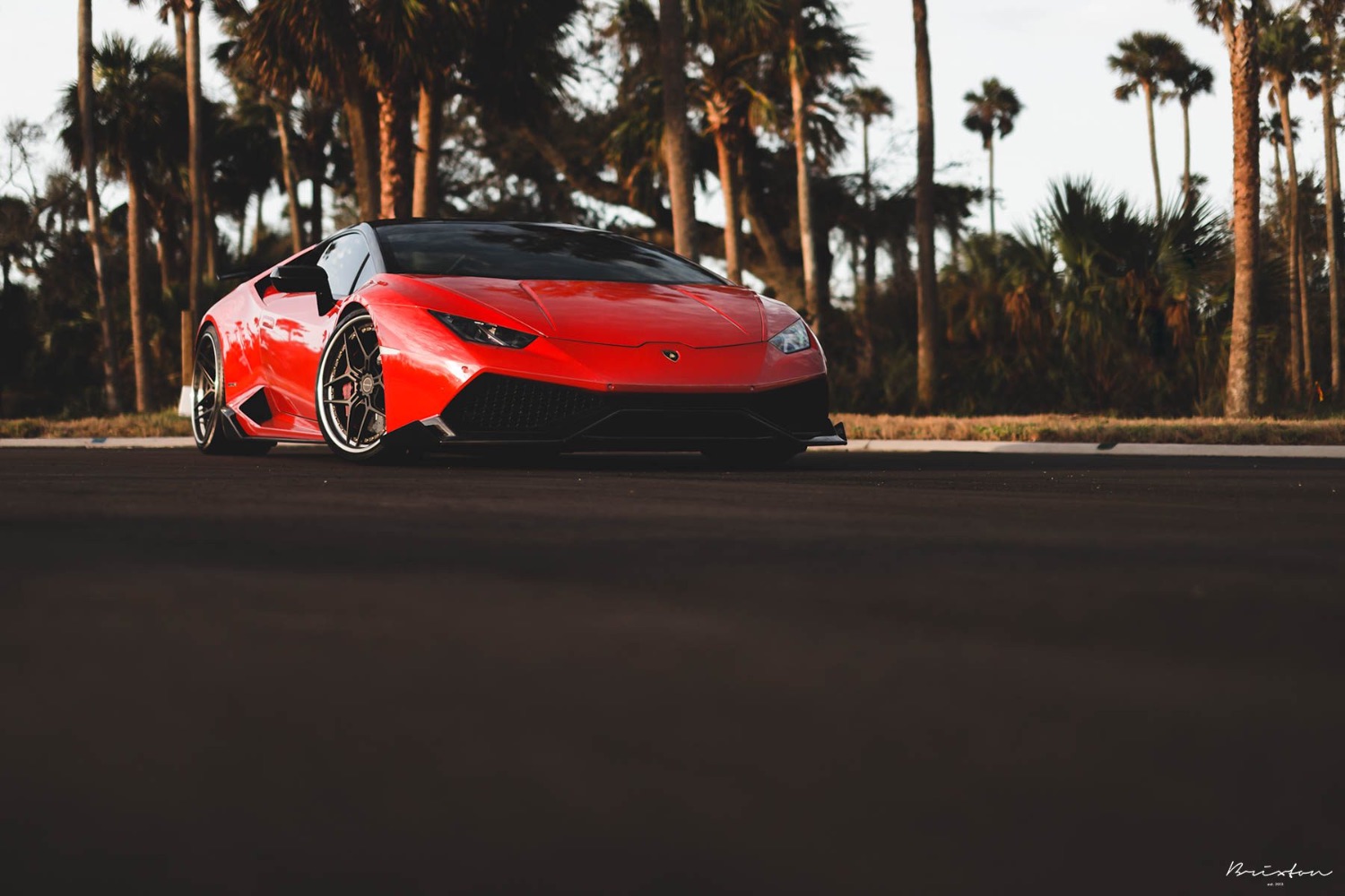 red-lamborghini-huracan-brixton-forged-wr7-targa-series-smoke-black-polished-lip-21-22-concave-3-piece-3-1800x1200