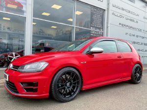 Volkswagen Golf R Mk7 Red OZ Ultraleggera Wheel | Wheel Front