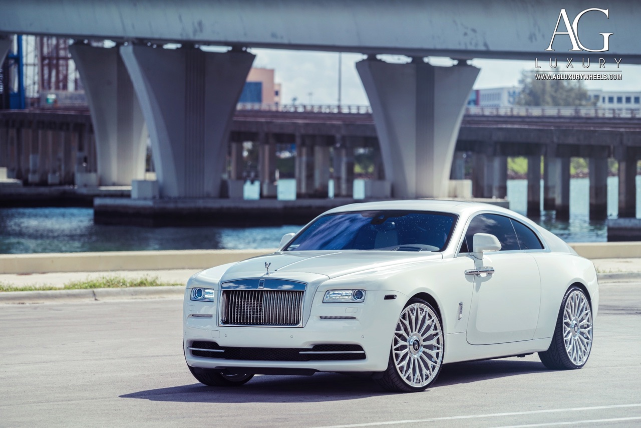 rolls-royce-wraith-agl30-gloss-white-polished-accents-8