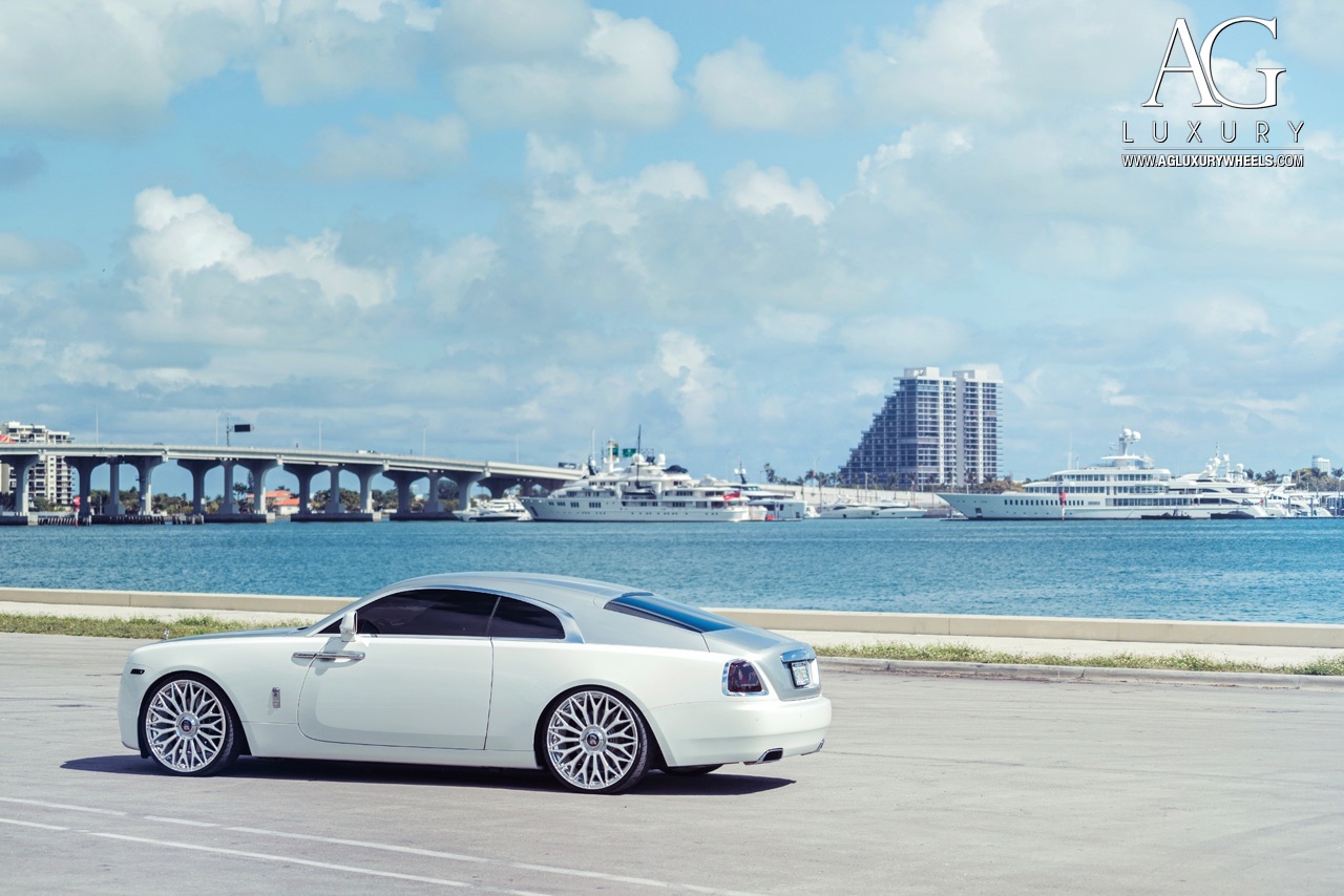rolls-royce-wraith-agl30-gloss-white-polished-accents-9