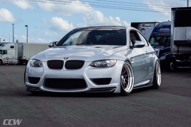 silverstone-metallic-bmw-e92-m3-ccw-forged-deep-dish-wheels-l