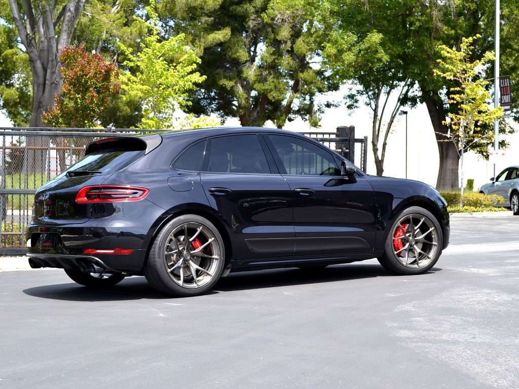 sv104_21_blk_macan_turbo_3__5c11c9a9d896725601a2bd199dc6095e808257ae