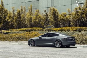 tesla-model-s-f521-brushed-grigio-3