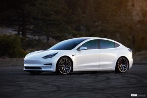 tesla-model3-vmr-v710-1