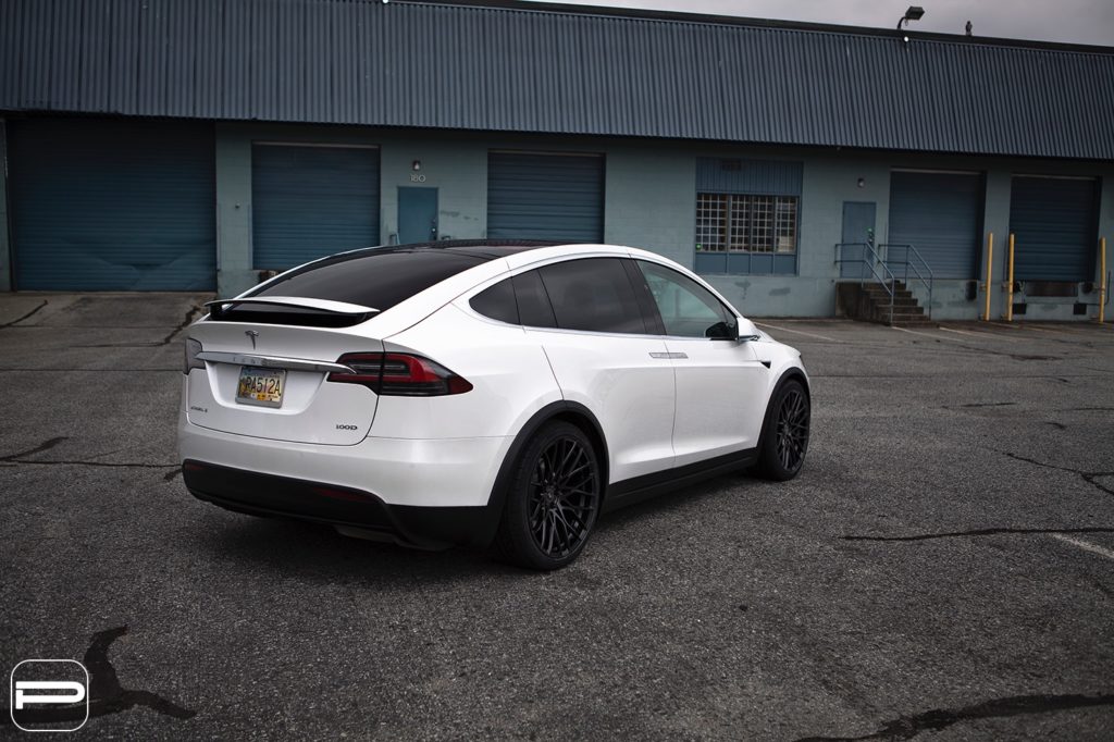 teslamodelxwhitepurfl25matteblack1