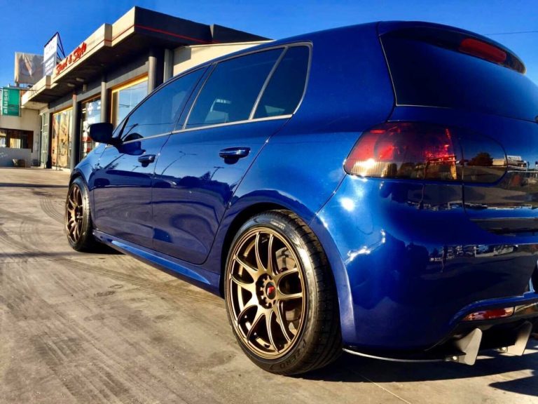 Volkswagen Golf R VI Blue Japan Racing JR-29 | Wheel Front