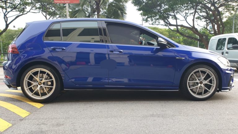 Volkswagen Golf R 7 Blue BBS RI-A Wheel | Wheel Front