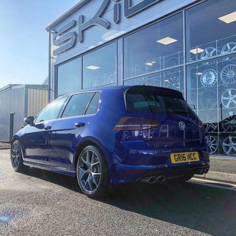 Volkswagen Golf R 7 Blue with BBS SR Aftermarket Wheels | Wheel Front