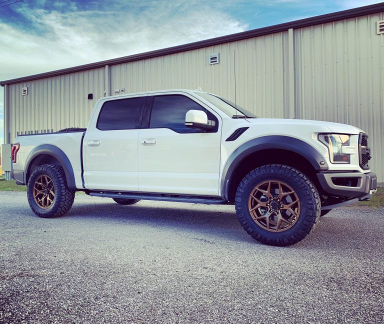 Ford F-150 Raptor White Vorsteiner Venom Rex 601 | Wheel Front