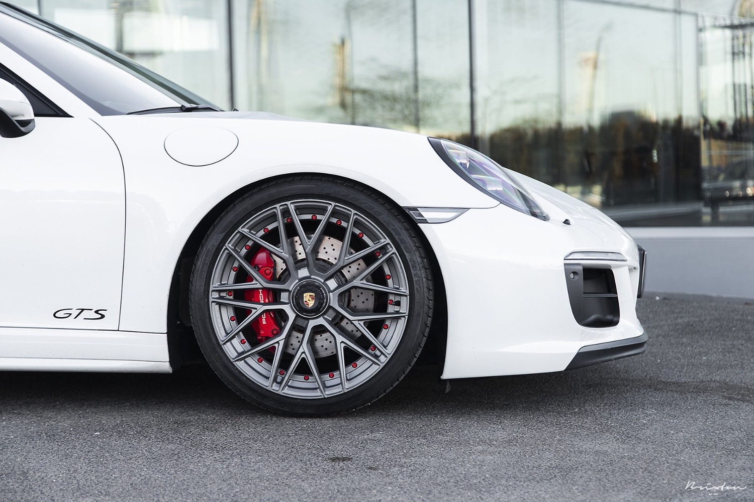 Porsche 991 GTS Targa Brixton Forged CM10 centre lock aftermarket wheels